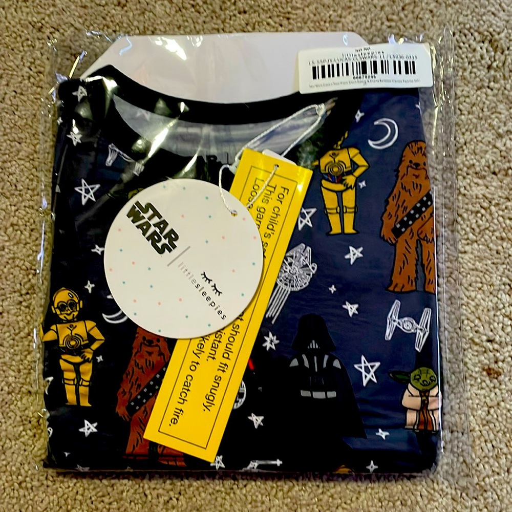 Star Wars classic 2 piece short sleeve and shorts 2T